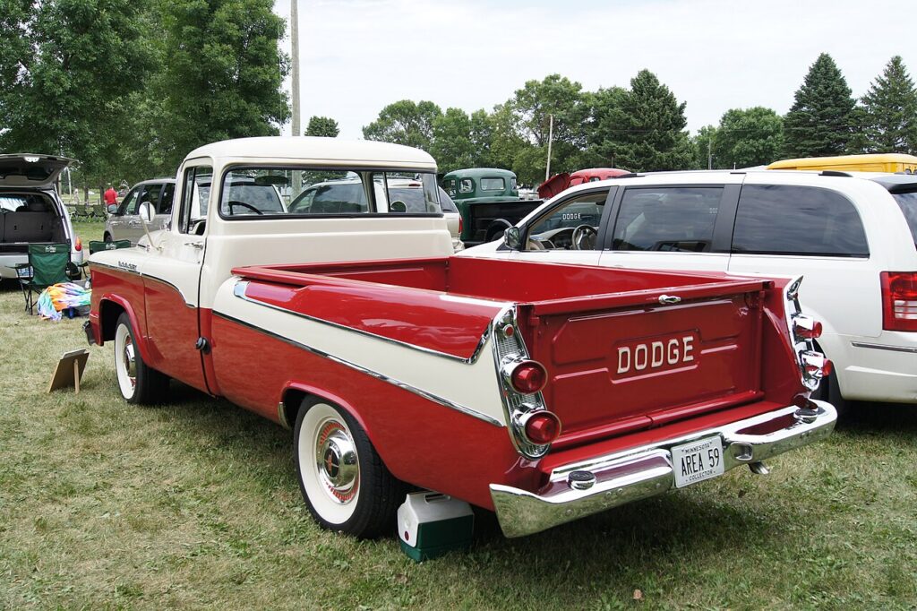 Dodge Sweptside