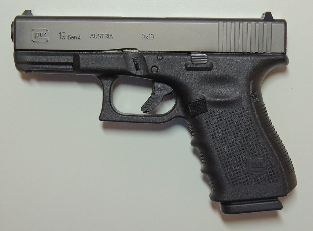 Glock 19 pistol
