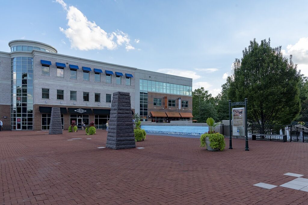Process Server in Gahanna, Ohio: 10-8 Protective Services